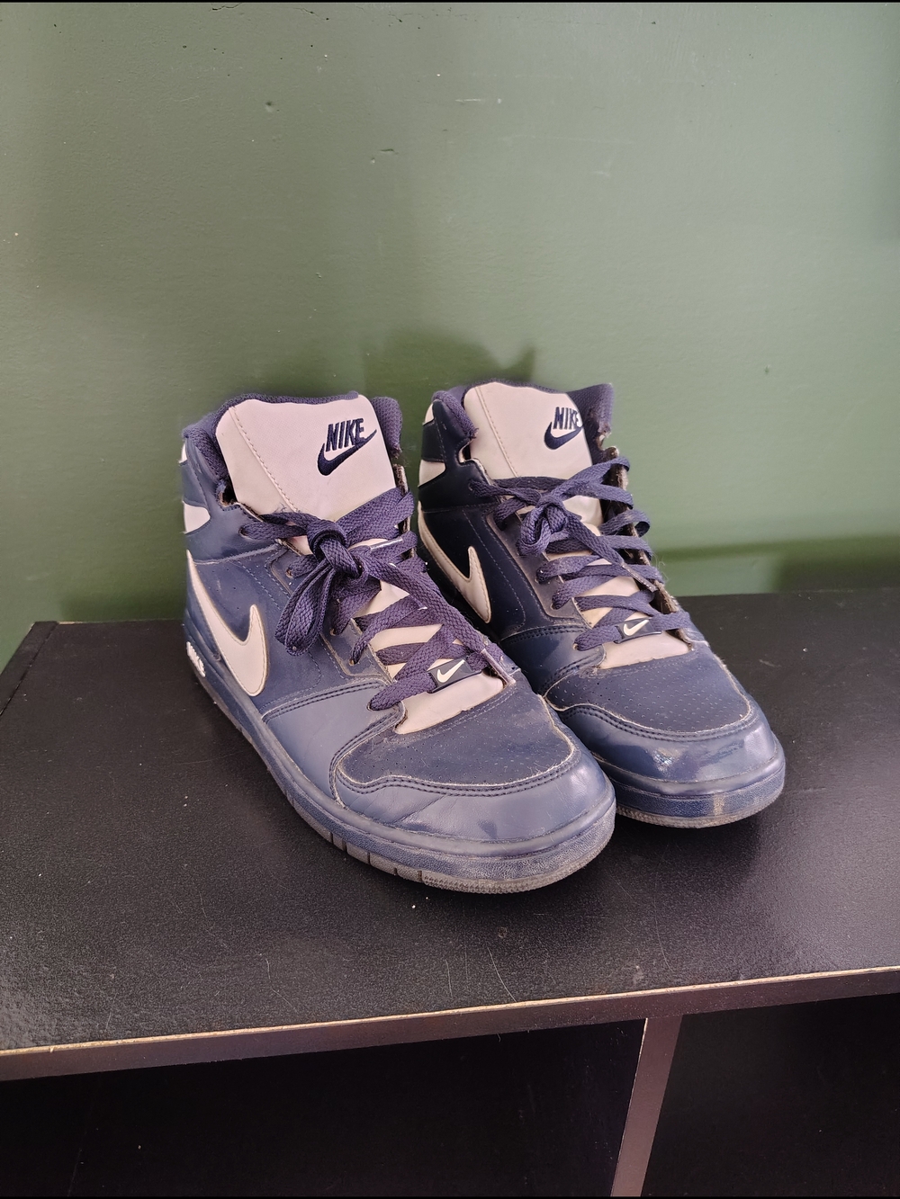 Nike High-Top Sneakers in Navy and Light Gray Used Condition